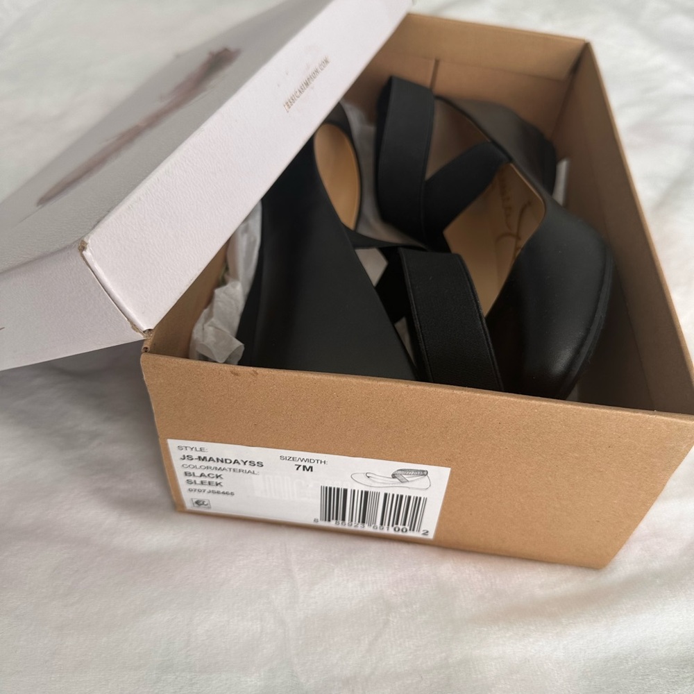 Jessica Simpson Black Flats - Picture 2 of 8